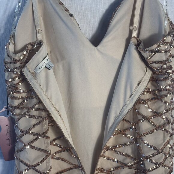 Sequined Beige and Bronze Evening Dress With Intricate Geometric Patterns - Picture 10 of 15
